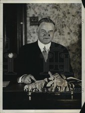 1928 Press Photo Hoover at his