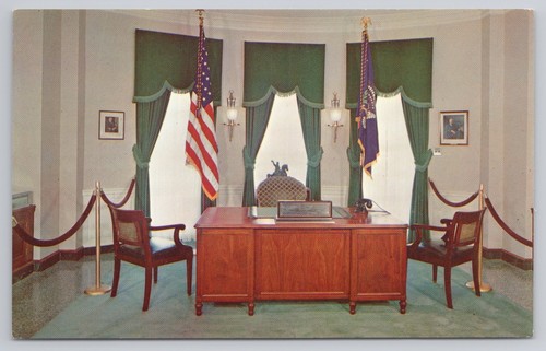 Postcard herbert hoover - postcard,